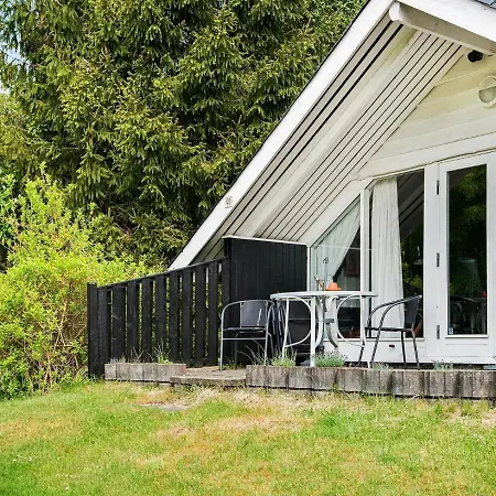 4 Person Holiday In Semesterbostad