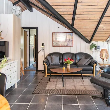 4 Person Holiday In Semesterbostad Toftlund